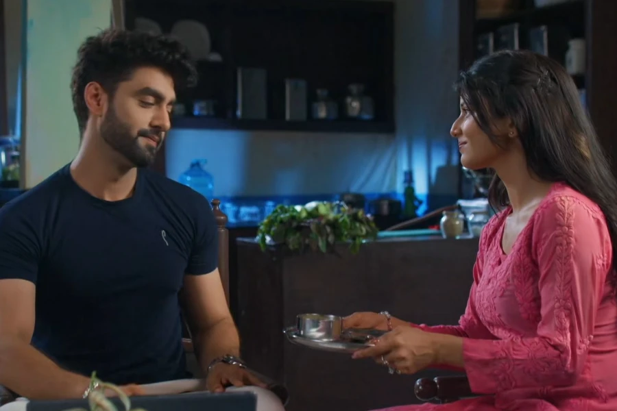 YRKKH Today Written Update: Abhira's Tough Choice