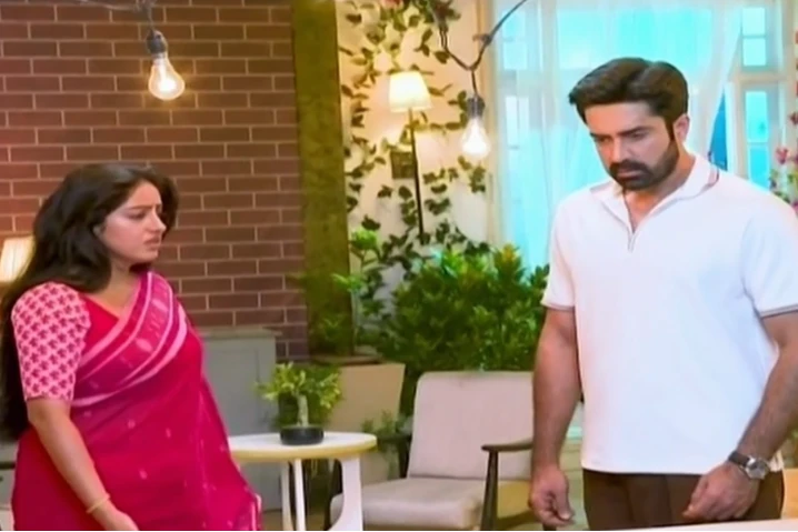 Mangal Lakshmi: Aditya vs Jairaj Romance Clash