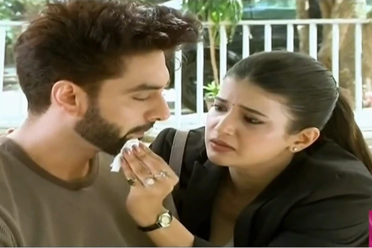 YRKKH: Armaan-Abhira's Love Faces Public Criticism